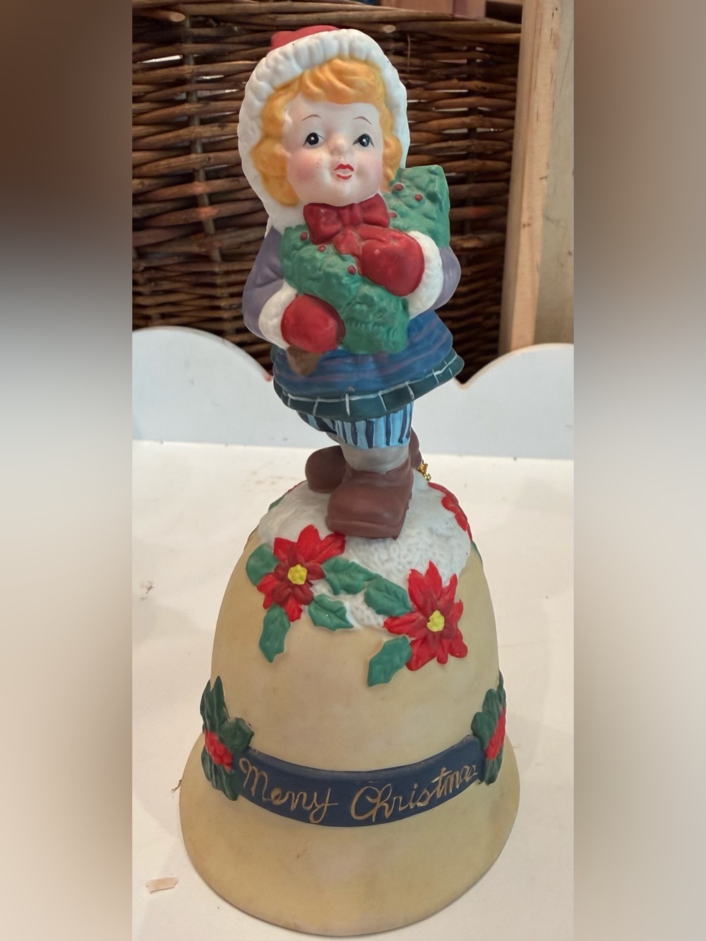 Vtg The Heritage Mint Ltd Holiday Collection Porcelain Christmas Bell 1998 Girl